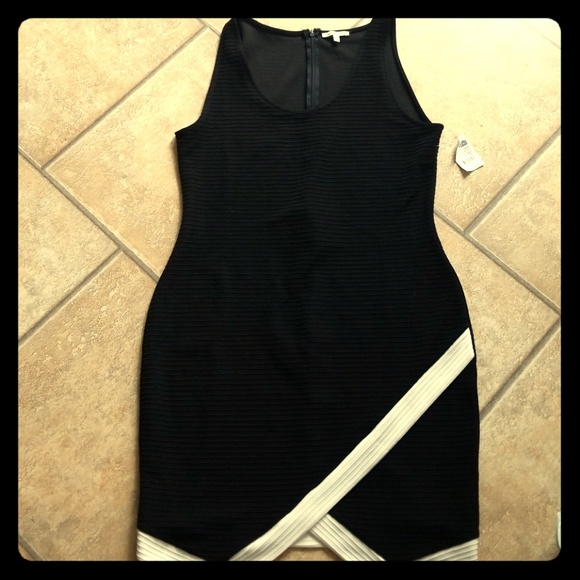 Charlotte Russe Dresses & Skirts - Charlotte Russe black and white bodycon mini dress Charlotte Russe Dresses & Skirts - Charlotte Russe black and white bodycon mini dress